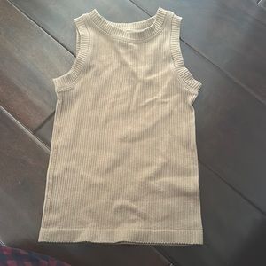 Light brown tank